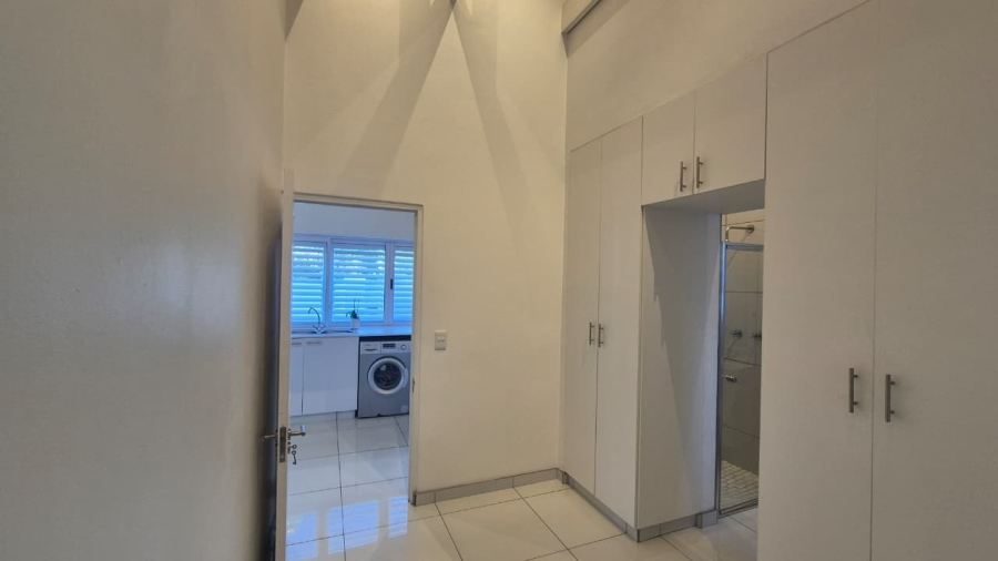 To Let 2 Bedroom Property for Rent in Middedorp Western Cape